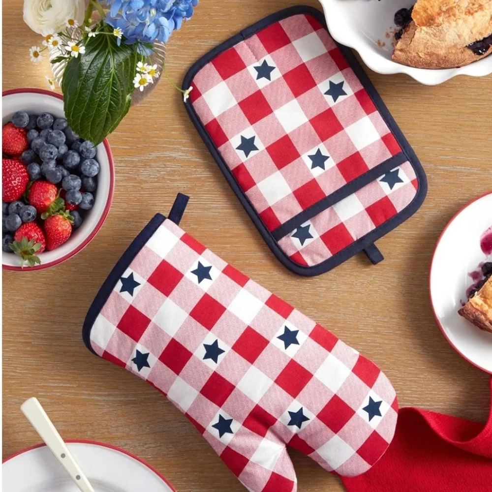 Martha Stewart Red White and Blue Checkered Oven Mitt & Pot Holder Set Patriotic